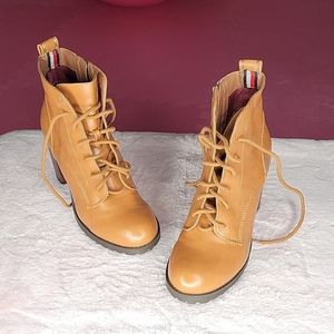 Tommy Hilfiger Booties